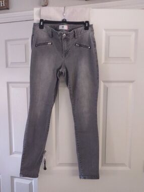 cabi Gray Skinny Jeans with Zip Pocket Accents Size 10